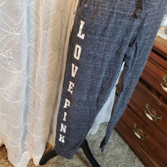 Vs Pink gray graphic joggers sz xs - Picture 2 of 5